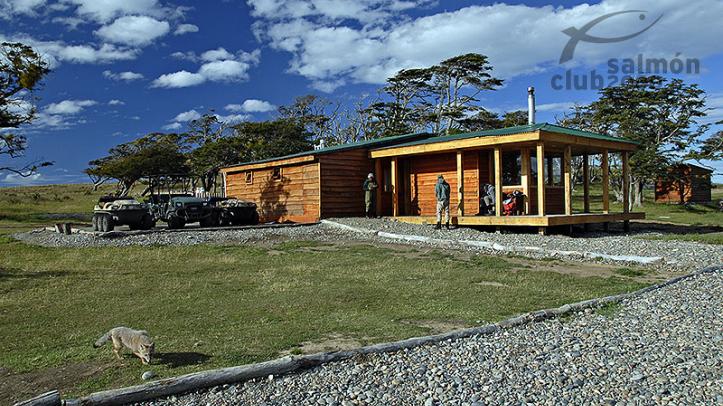 Pesca en el rio Irigoyen, imagen del Far End Rivers Lodge