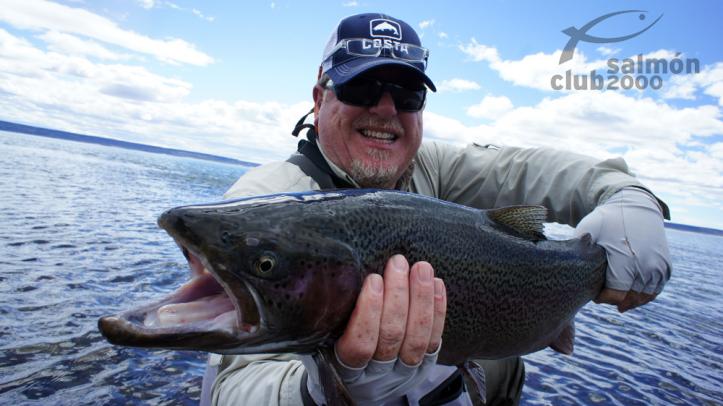 Pesca en Jurassic Lake Argentina