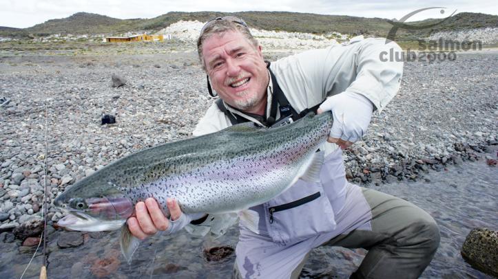 Pescando a pocos pasos del Lodge