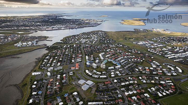 Vista de Reykjavik desde el aire