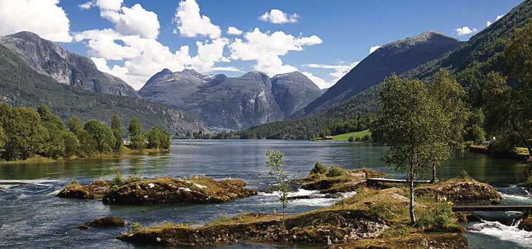 stryn-river-fishing.jpg